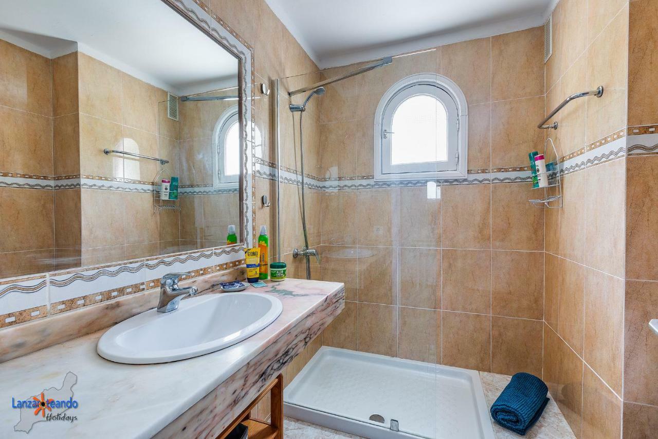 Vivienda Vacacional Rose Costa Teguise Εξωτερικό φωτογραφία
